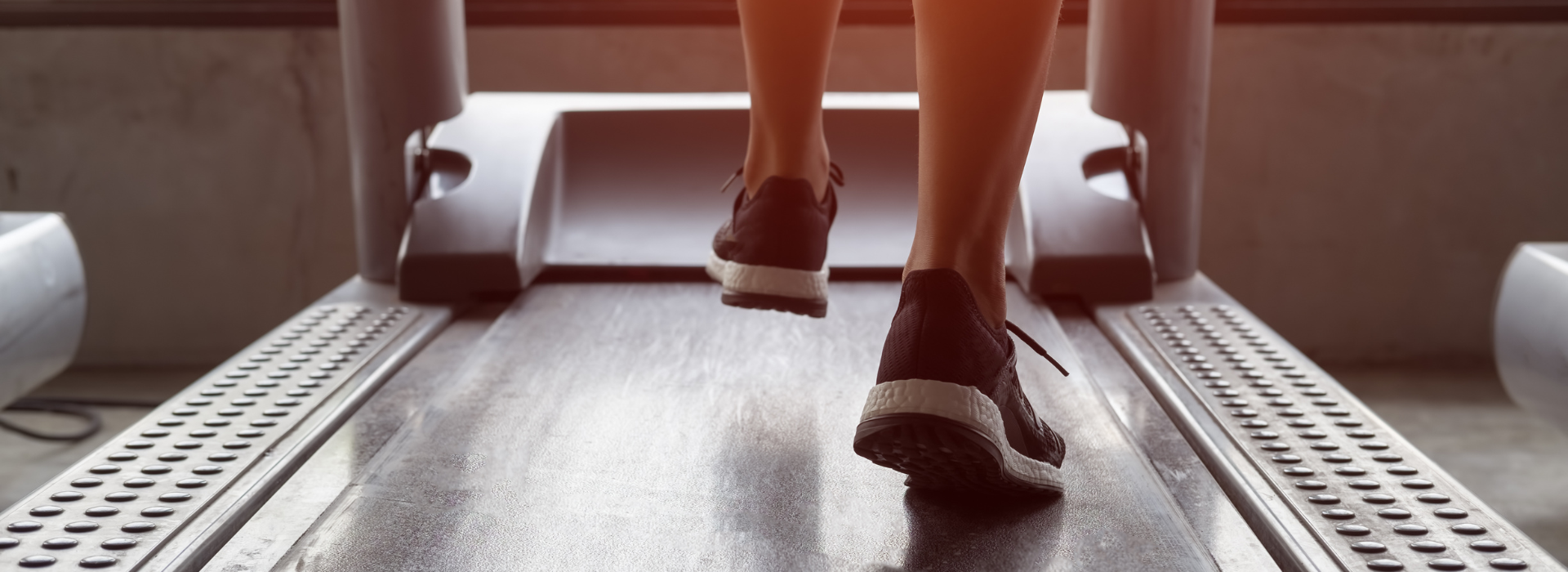 Personal Trainer Banner | Person running on a treadmill