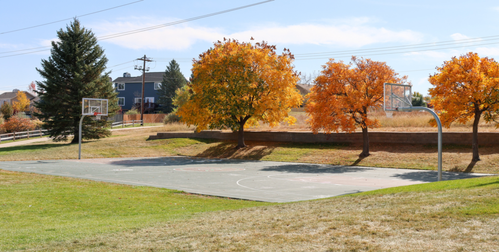 Parks with Basketball Courts near me | full basketball court at Peakview North Park