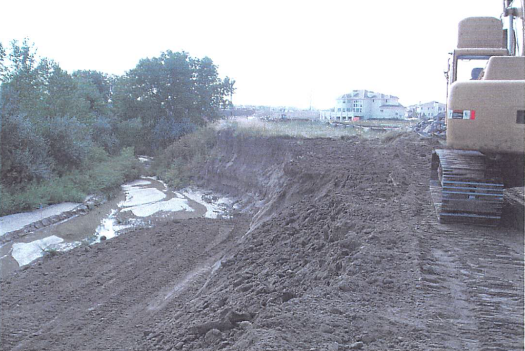 August 2003 Construction Pictures: working on the Piney Creek stabilization project