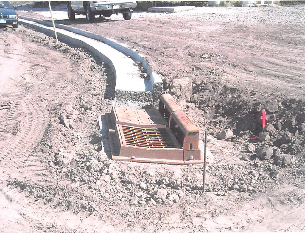 September 2003 Construction Pictures: storm sewer installation