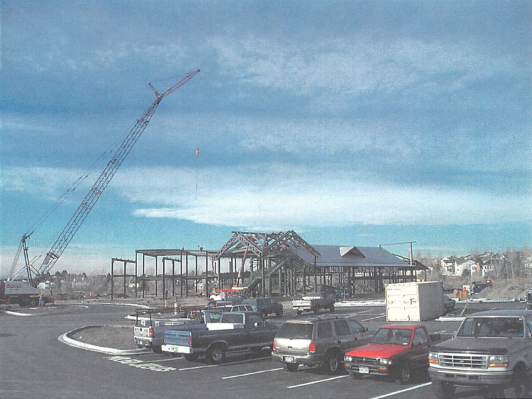 November 2003 Construction Pictures: Structural steel erection of building