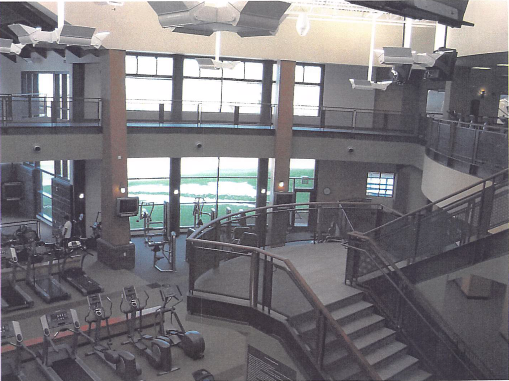 October 2004 | Complete central fitness area