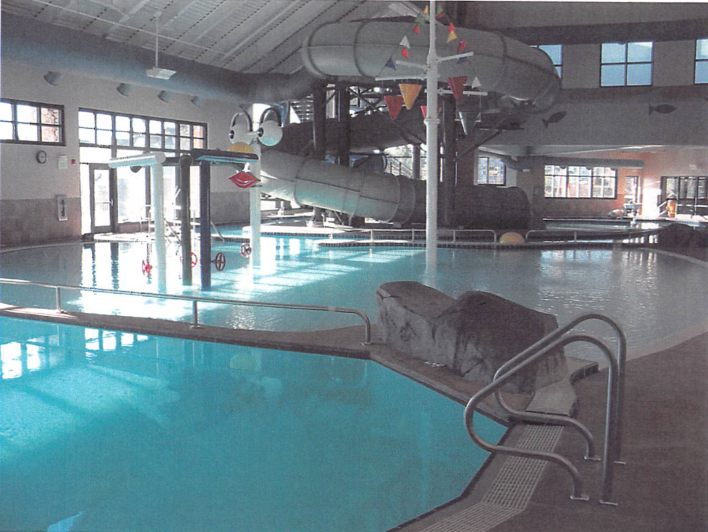 September 2004 | Leisure pool filled with water